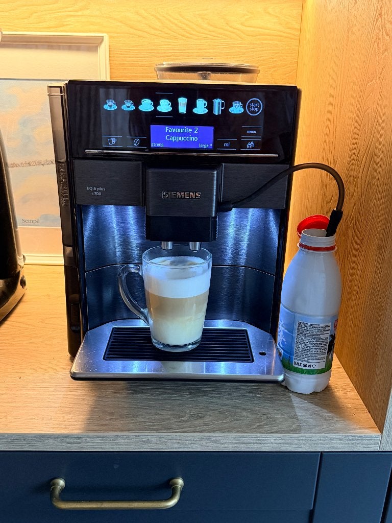 Machine à café Siemens entièrement automatique, Electroménager, Cafetières, Utilisé, Café moulu, Café en grains, Cafetière, Réservoir d'eau amovible