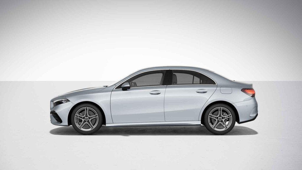 Mercedes-Benz A-Klasse Limousine A 250 e AMG Line | Smartpho, Auto's, 4 deurs, Stof, Gebruikt, 16 kWh