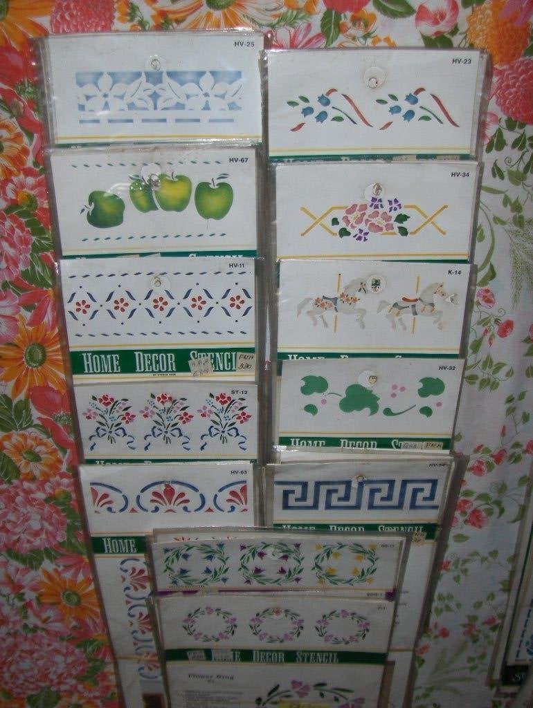 Pochoir Stencil ( lot de 72) pour 40€. Lot de 26 pour 25€, Enlèvement ou Envoi, Neuf