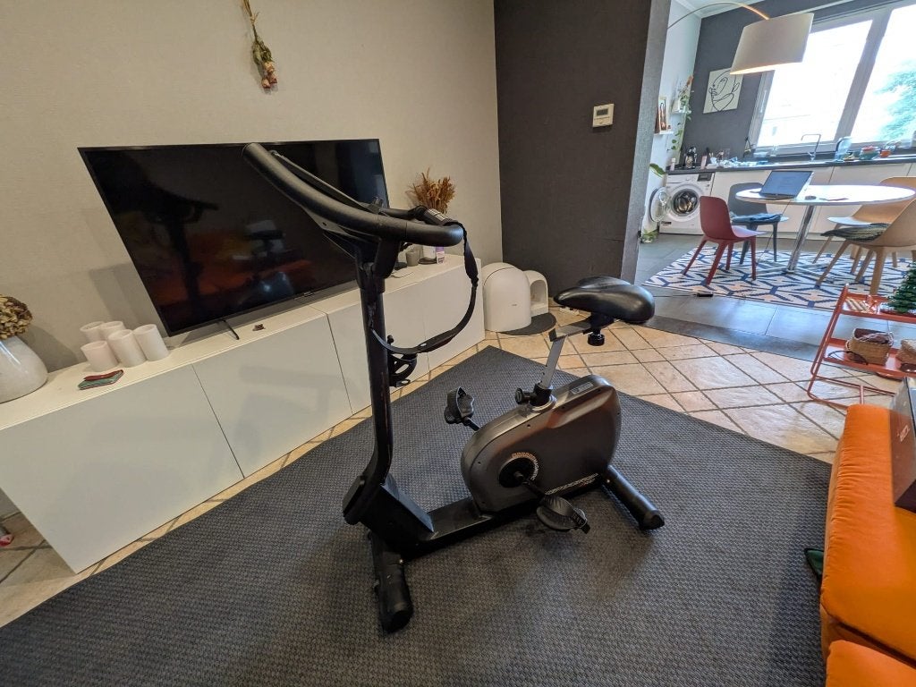 Mooie kans: Sportop B900 Hometrainer (Lage instap), Sport en Fitness, Ophalen, Zo goed als nieuw, Benen, Hometrainer