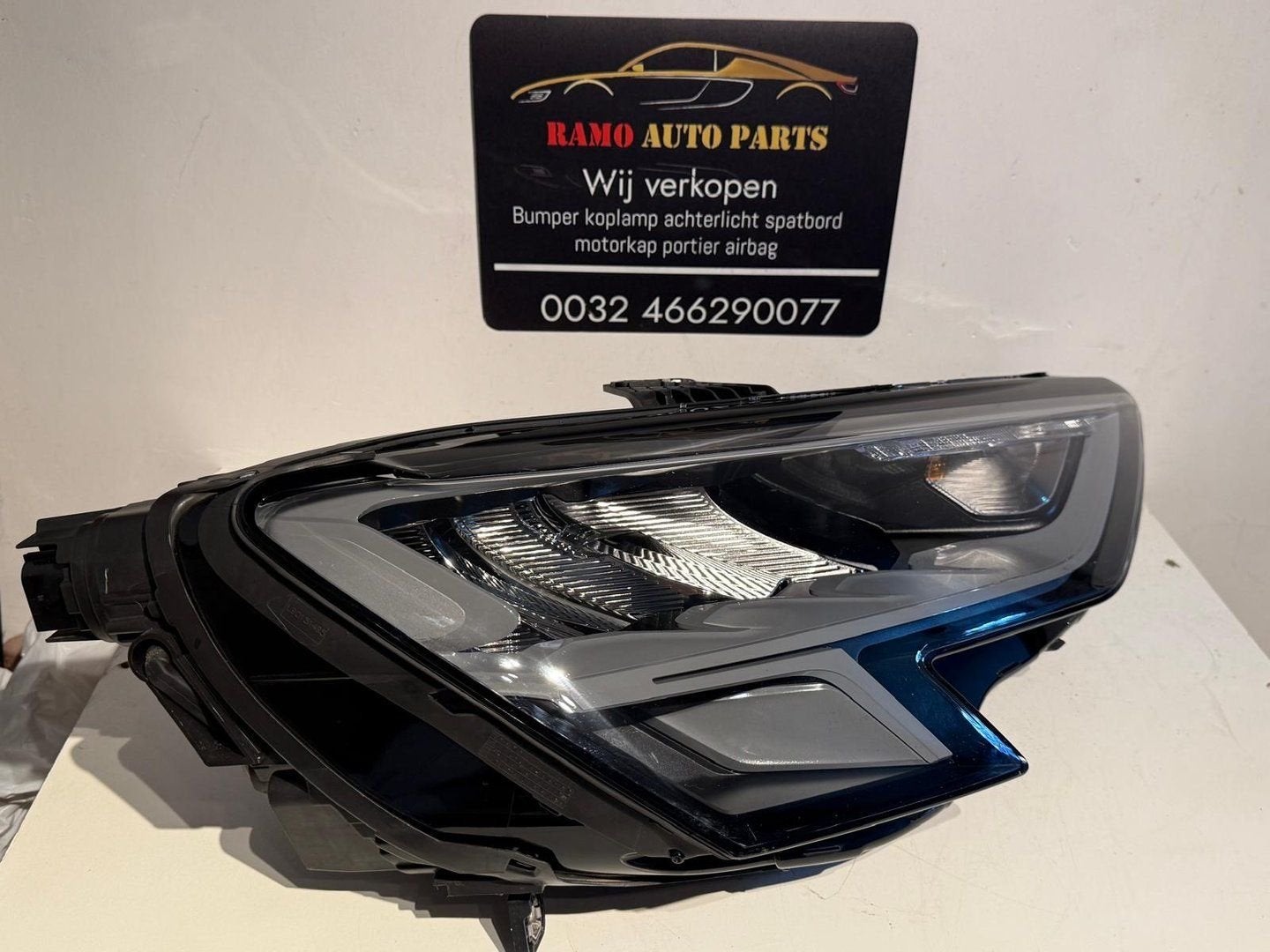 AUDI A3 8Y LED KOPLAMP RECHTS VOOR 8Y0941012, Gebruikt, -, -, -