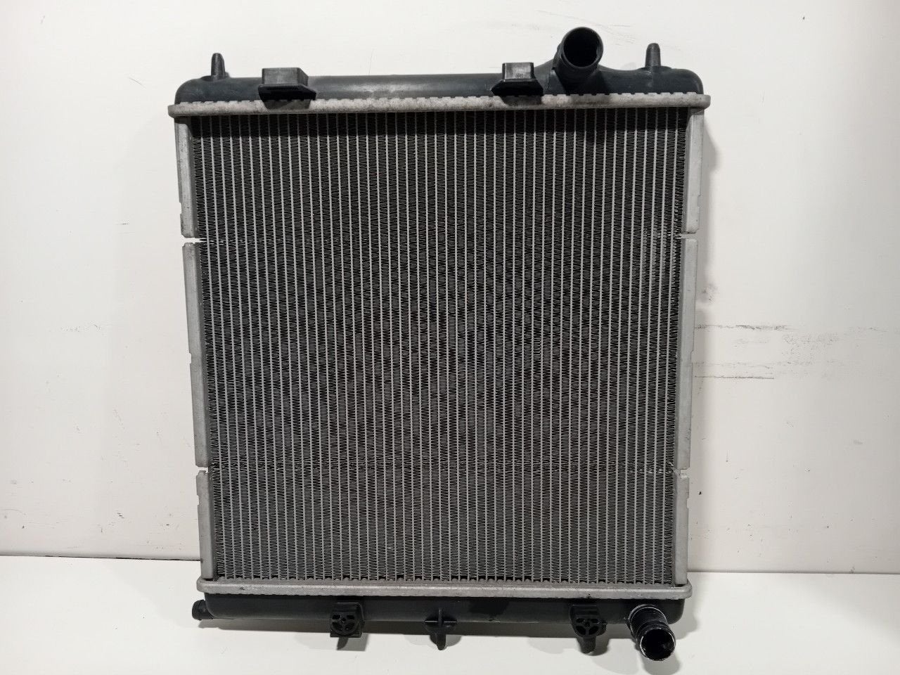 Radiateur Citroën C3, Onderdelen@venauto.nl, Van der Ven Autorecycling B.V., Ettenseweg 76, 4706 PB Roosendaal, The Netherlands