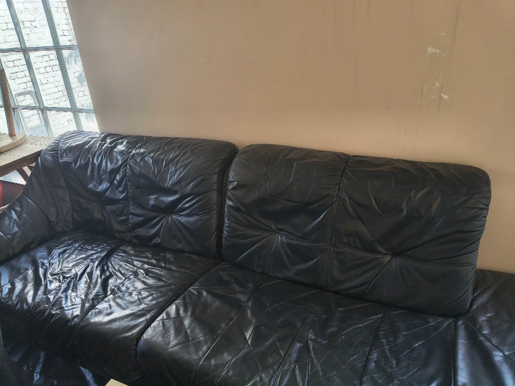 Fauteuil cuir noir en coin L, Maison & Meubles, Canapés | Coins salons complets, Enlèvement, Utilisé, Cuir