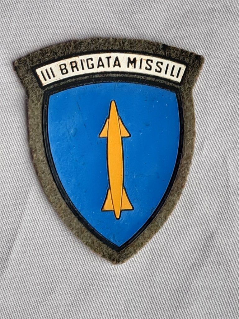 Écusson militaire italien "III Brigata Missili", Collections, Enlèvement ou Envoi, Armée de terre, Vêtements ou Chaussures