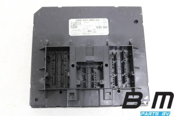 BCM (boordnetregelapparaat) VW Passat B8 Var. FL 5Q0937086CJ, Utilisé