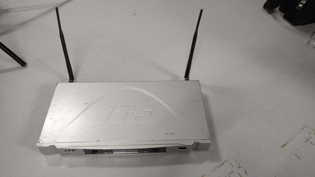 Dubbele receiver voor draadloze microfoon JTS US-902D, Musique & Instruments, Enlèvement ou Envoi, Utilisé, Autres types, Sans fil
