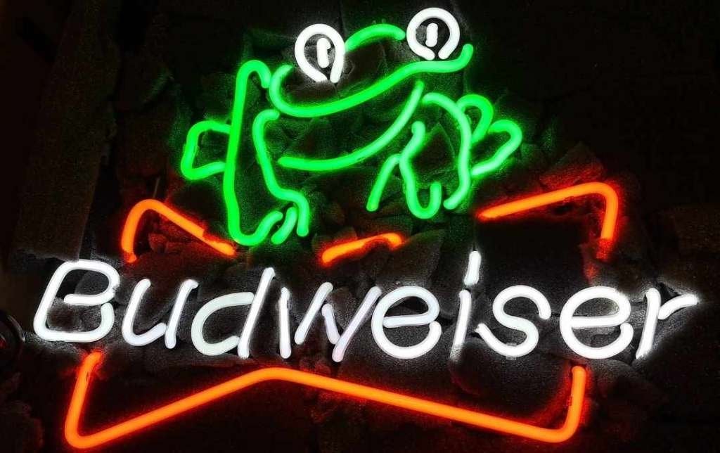 Budweiser bier neon en veel andere USA decoratie neons beer, Verzamelen, Ophalen of Verzenden, Nieuw, Lichtbak of (neon) lamp