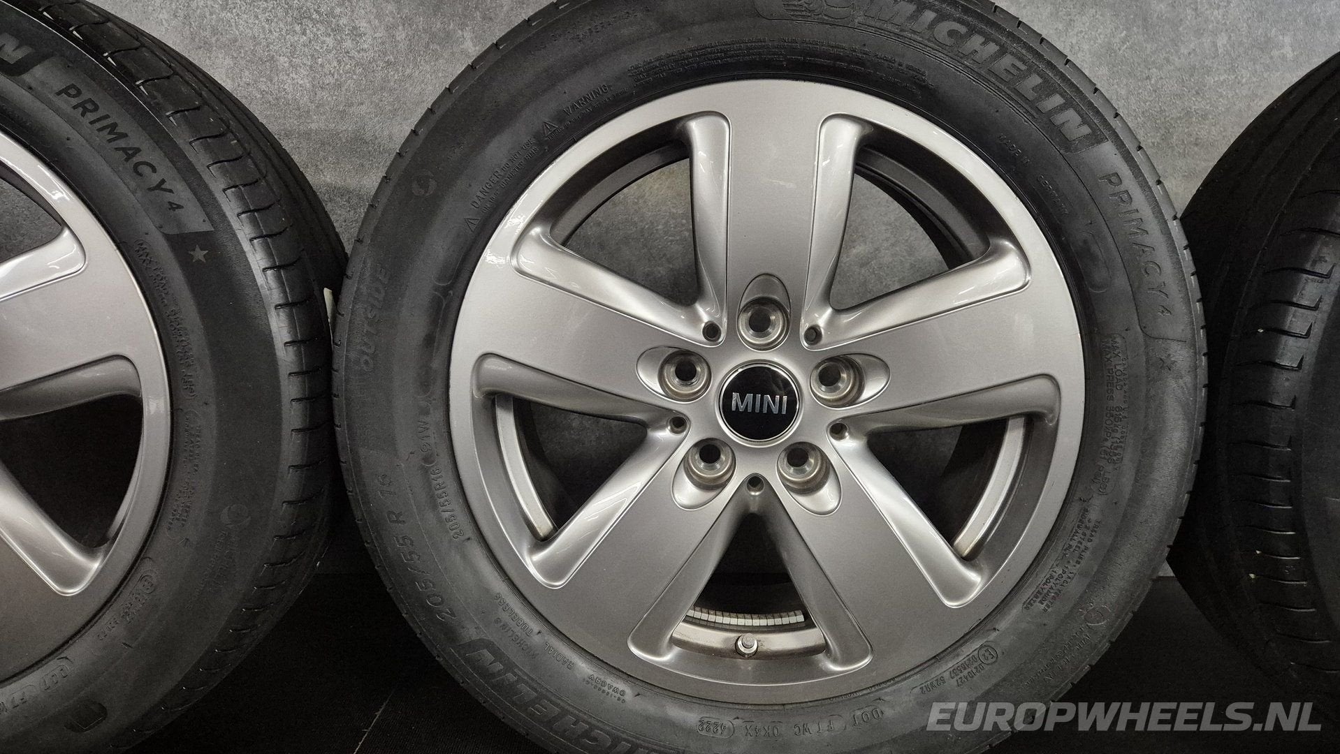 16 inch Mini velgen Cooper Clubman F54 F55 F56 zomerbanden, Auto-onderdelen, Gebruikt, -, Banden en Velgen, Zomerbanden