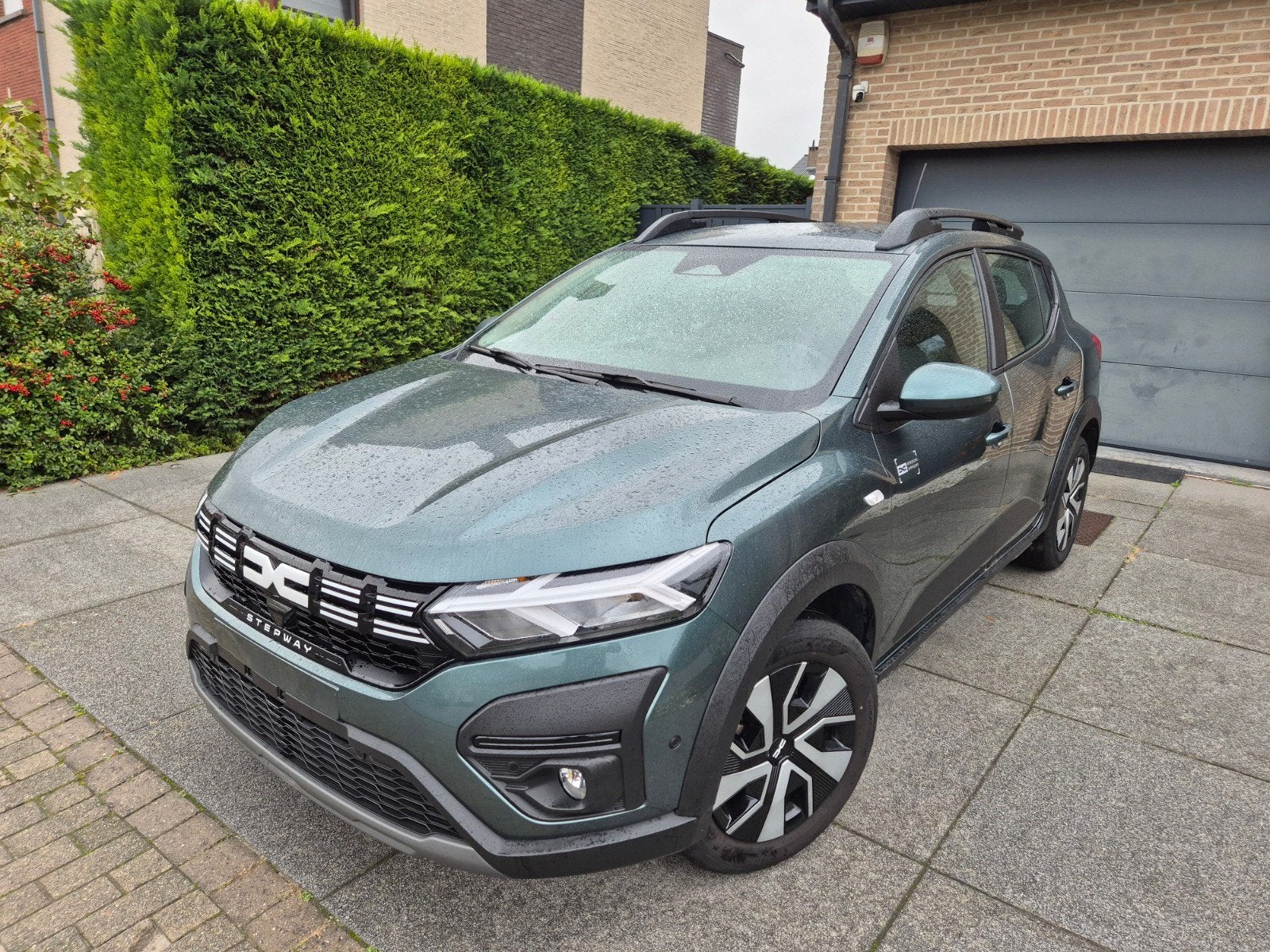 Dacia Sandero Stepway 1.0 TCe CVT / CAMERA LED / CARPLAY, Auto's, Automaat, Euro 6, Geheel digitaal combi-instrument, Bedrijf