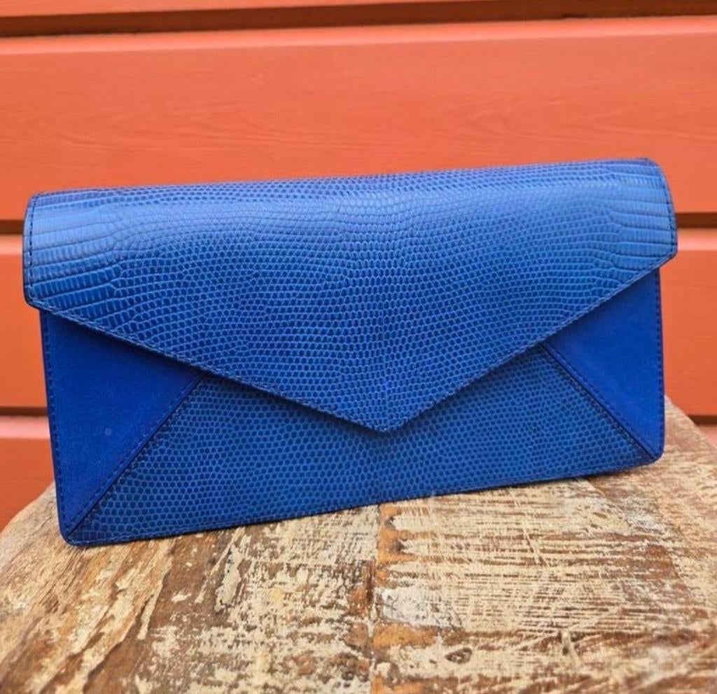 La belle Delvaux, Enlèvement