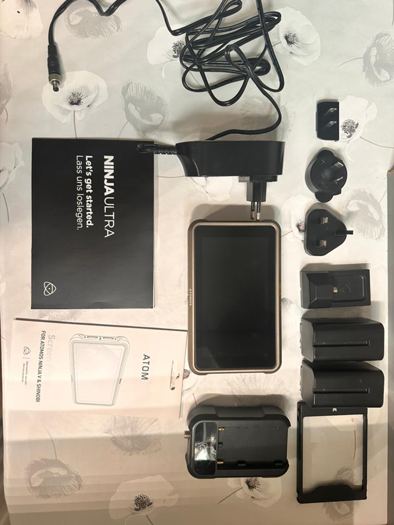Atomos Ninja Ultra Monitor + opbergtasje, Ophalen of Verzenden, Zo goed als nieuw, Overige merken