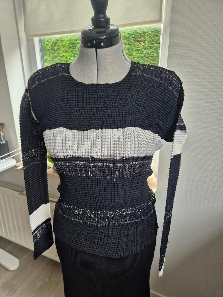 Blouse noire Issey Miyake, Enlèvement ou Envoi, Taille 36 (S)