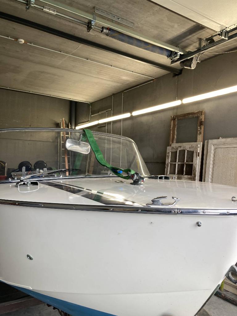 Boesch 510 Competition met Riba trailer, Watersport en Boten, Ophalen, Gebruikt, Binnenboordmotor, 200 pk of meer