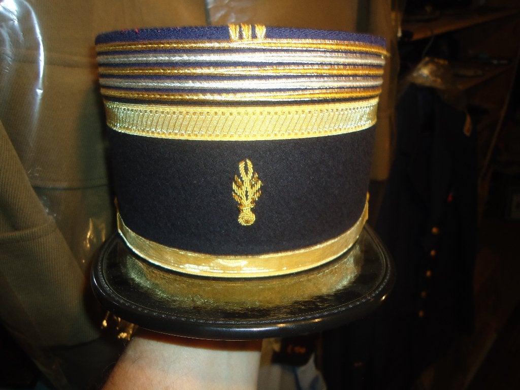 képi ltt colonel gd mobile, Collections, Objets militaires | Général, Enlèvement ou Envoi, Gendarmerie, Casque ou Béret