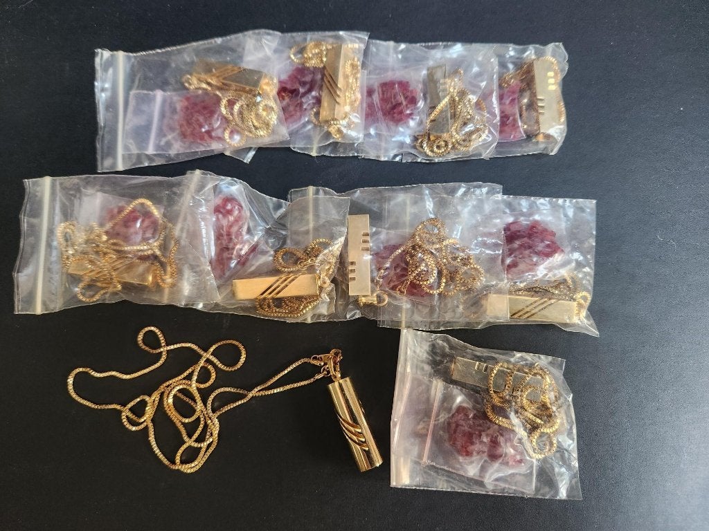 bijoux de fantaisie, Bijoux, Sacs & Beauté, Pendentifs, Enlèvement, Neuf, Autres matériaux