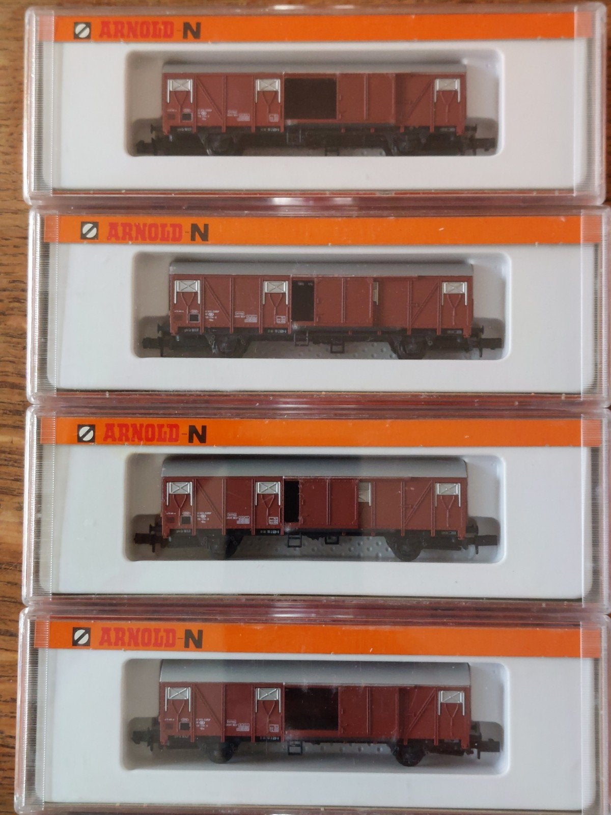 Arnold Rapido N Scale 4 x wagon de marchandises belge SNCB N, Enlèvement ou Envoi, Arnold