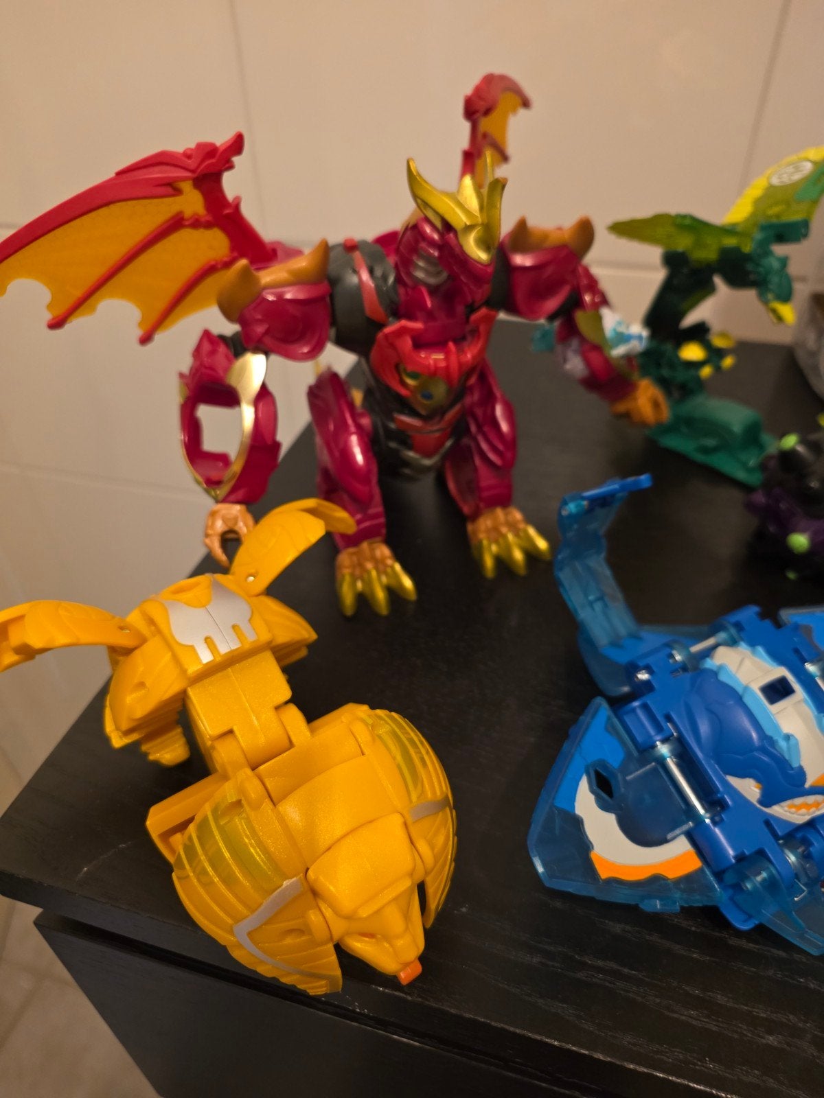Bakugan grands, petits et nombreux, Enlèvement ou Envoi