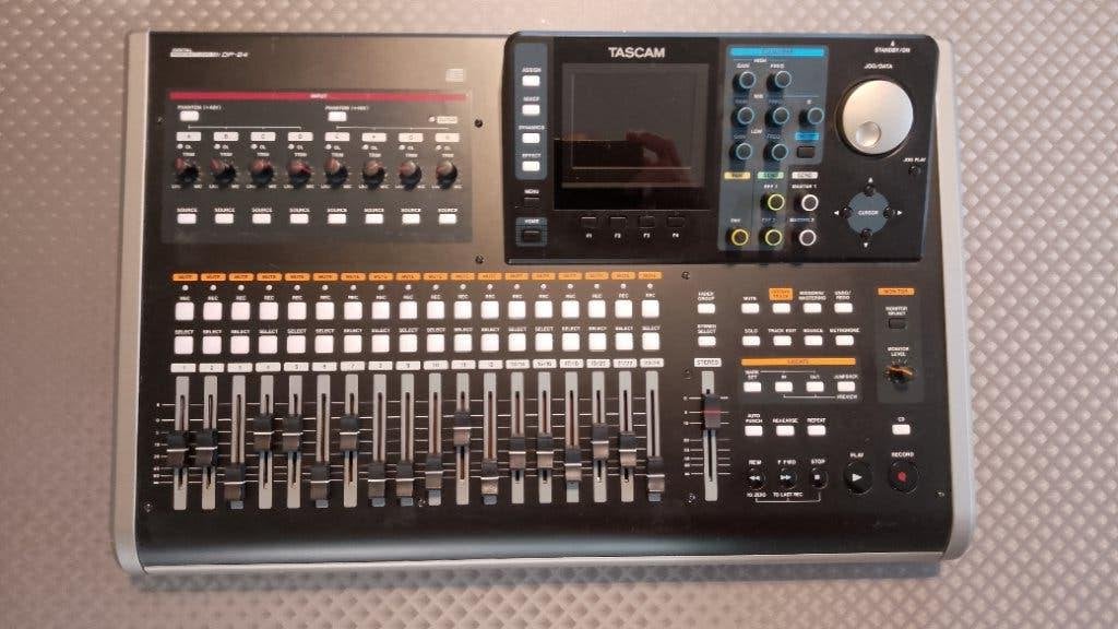 Tascam DP24 portastudio, Ophalen, Gebruikt, Audio
