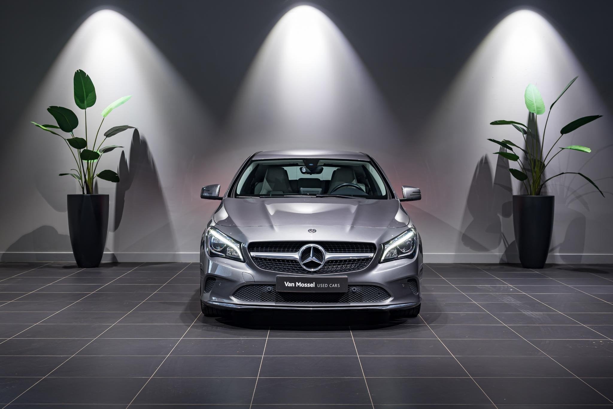Mercedes-Benz CLA-Klasse Shooting Brake CLA 180 SHOOTING BRE, Autos, Achat, Euro 6, Carnet d'entretien, Autre carrosserie