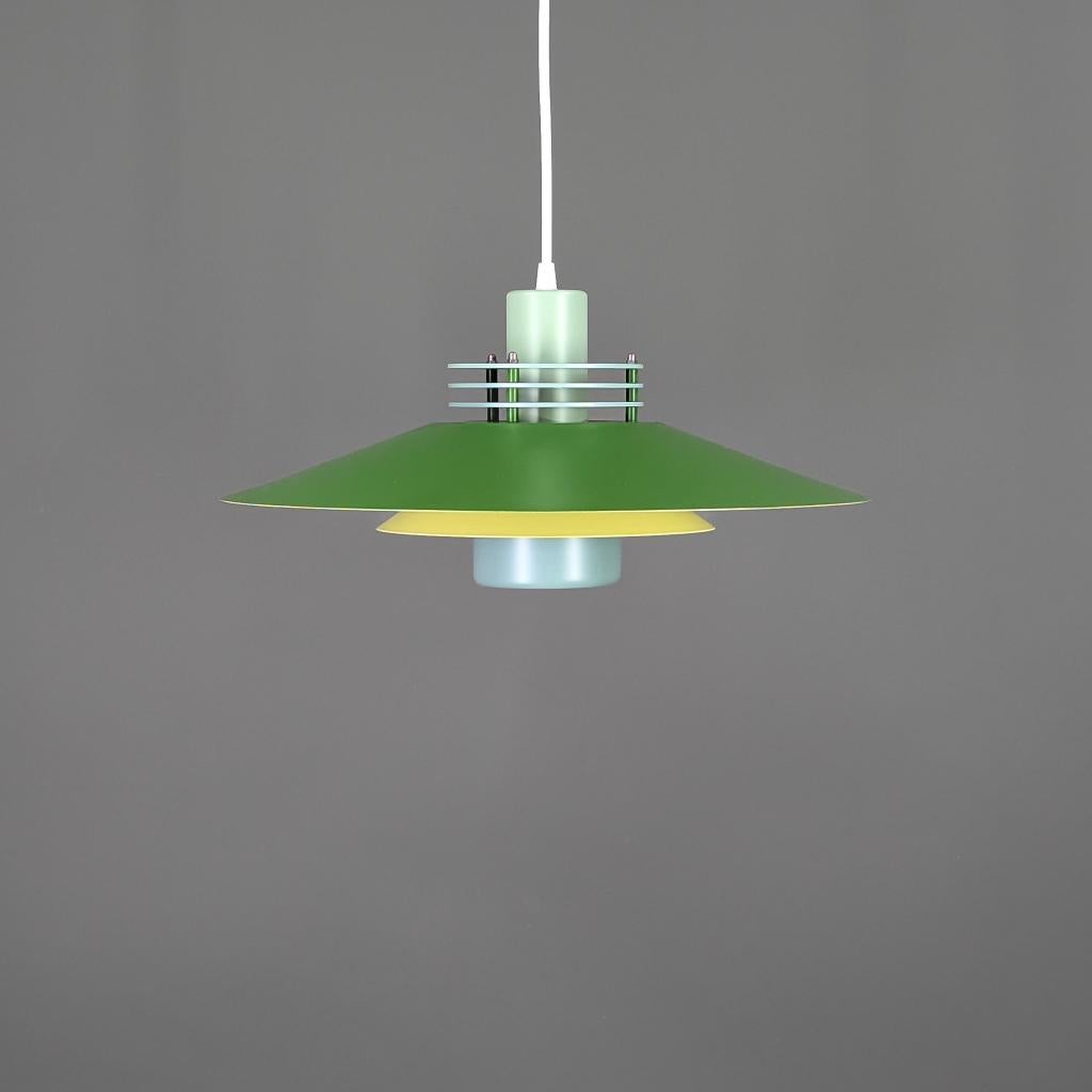 Lampe Lyskaer 41 860 en vert : vintage scandinave, Maison & Meubles, 75 cm ou plus, Mid century modern, Métal, Comme neuf