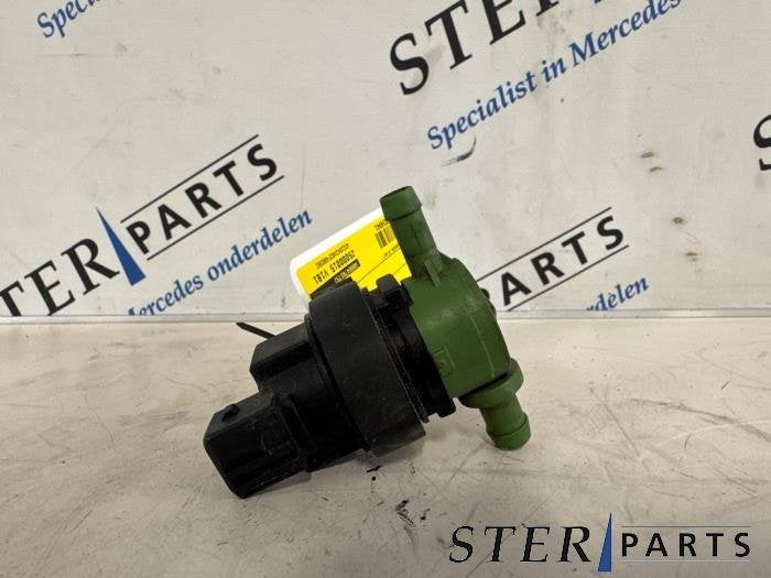 Vacuum ventiel van een Mercedes C-Klasse, Gebruikt, -, Ophalen of Verzenden, -