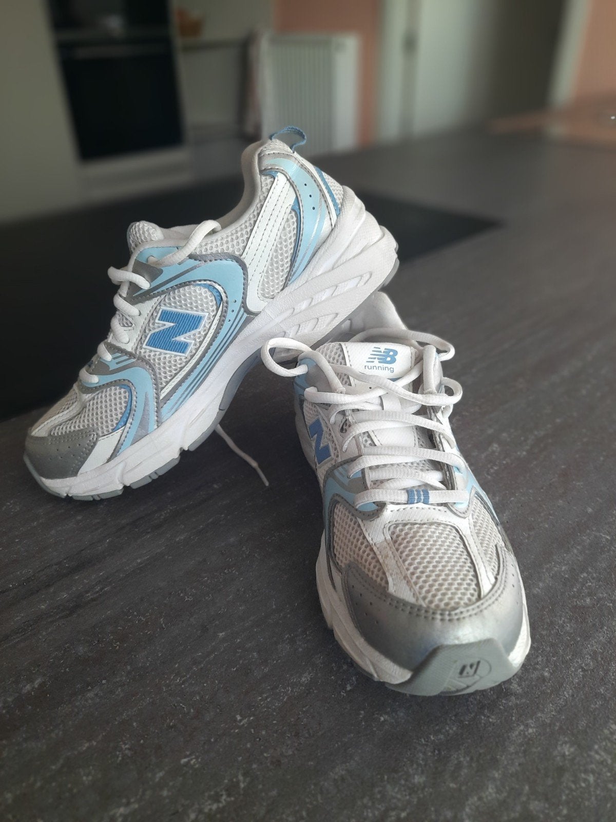 New Balance schoenen, Ophalen