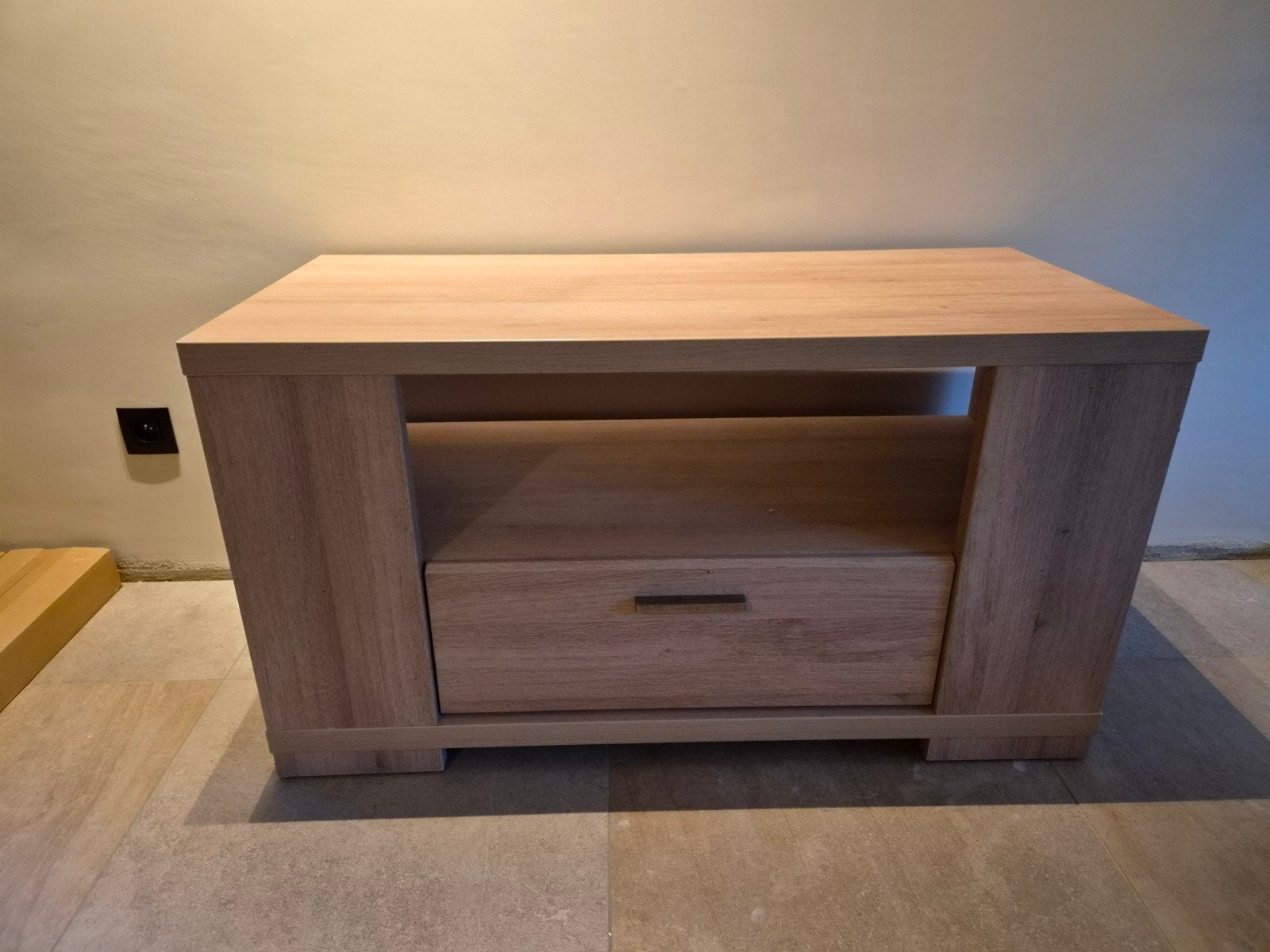 tv kast, Ophalen