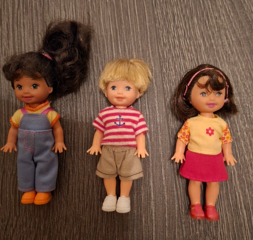 Barbie kindjes, Kinderen en Baby's, Speelgoed | Poppen, Ophalen, Zo goed als nieuw, Barbie