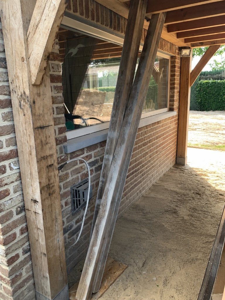 Te koop : 4 houten profielen, 250 à 300 cm, Autres essences de bois, Enlèvement, Utilisé