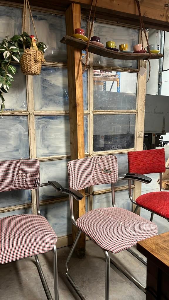 3 unieke vintage stoelen, Huis en Inrichting, Stoelen, Ophalen, Zo goed als nieuw, Drie