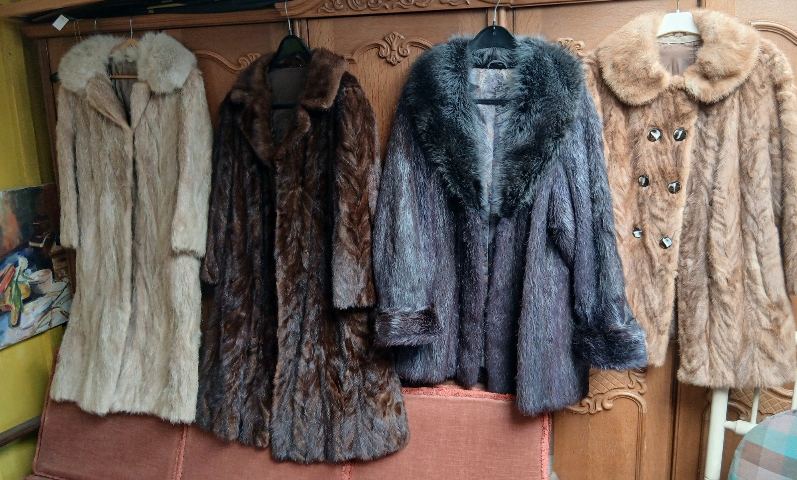 prachtig lot bontjassen, Kleding | Dames, Dames-kledingpakketten, Ophalen
