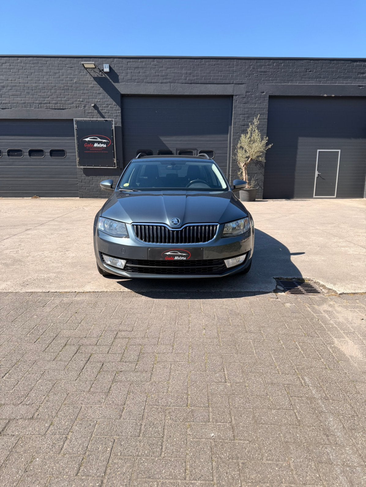 SKODA OCTAVIA | 1.6 DIESEL | 2017 | 177000 KM | AUTOMAAT, Automaat, Bedrijf, 5 deurs, Zilver of Grijs