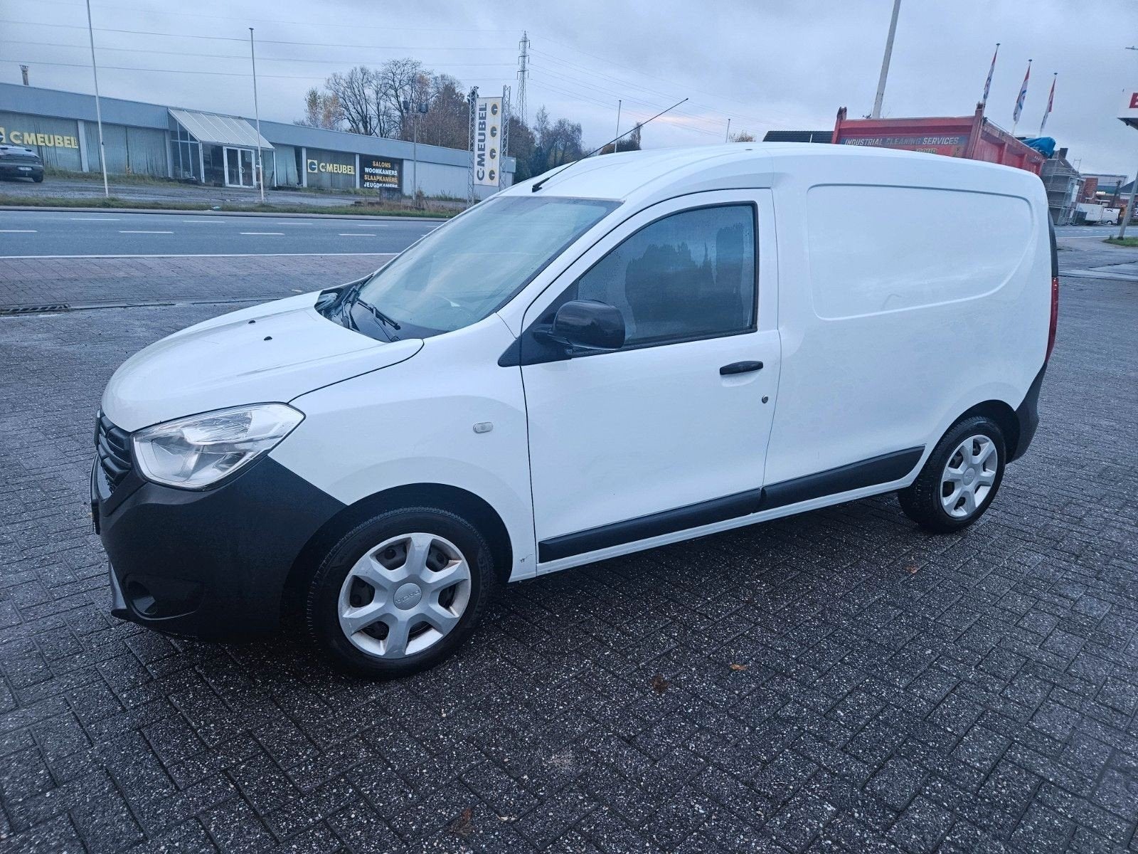 à vendre Dacia dokker, Autos, Dacia, Achat, Euro 6, Boîte manuelle
