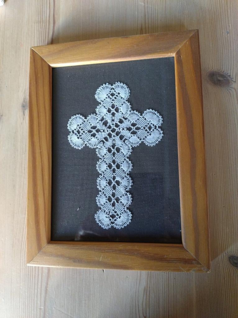 Handkloswerkje kruis, oud, Ophalen of Verzenden