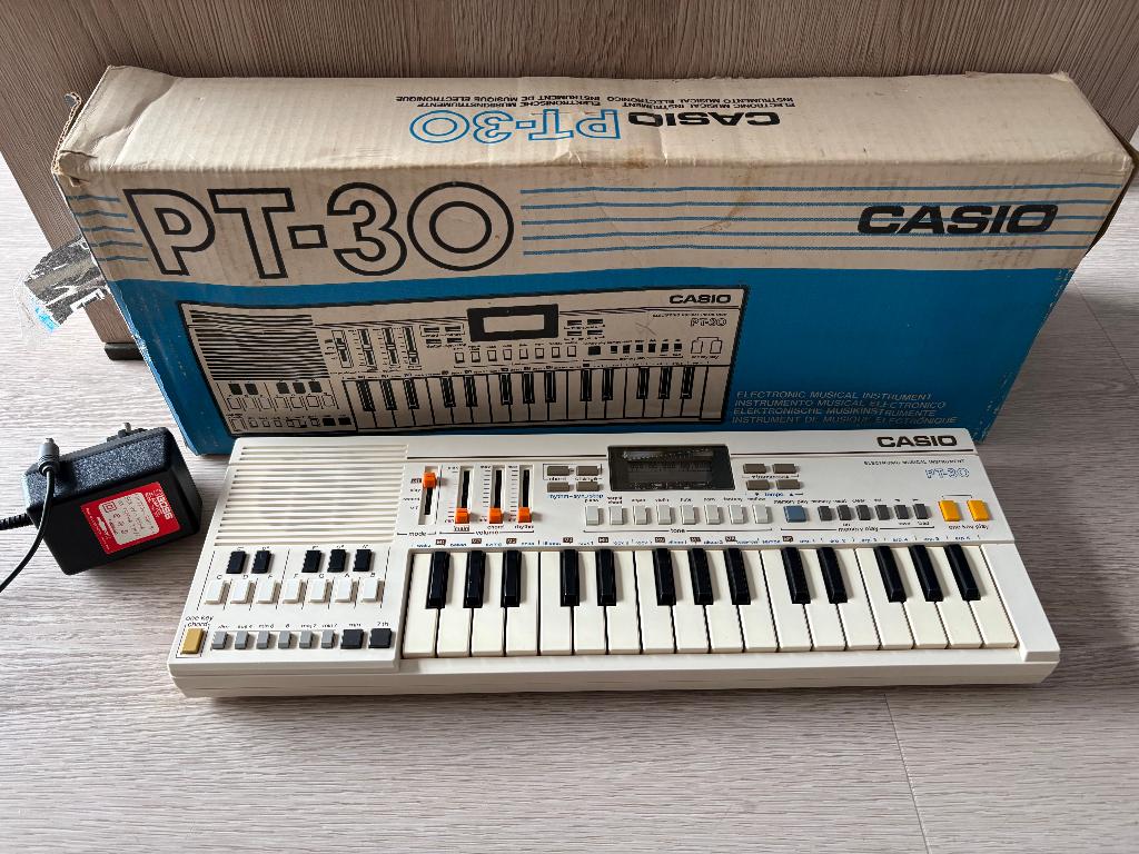Casio PT-30 mini keyboard 1982-1983, Ophalen of Verzenden, Gebruikt, Overige aantallen, Casio