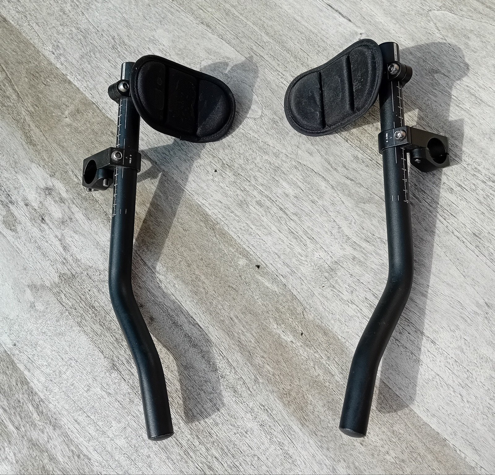 aero bar decatlon 31,8mm, Fietsen en Brommers, Gebruikt, Stuur, Ophalen of Verzenden, Aluminium
