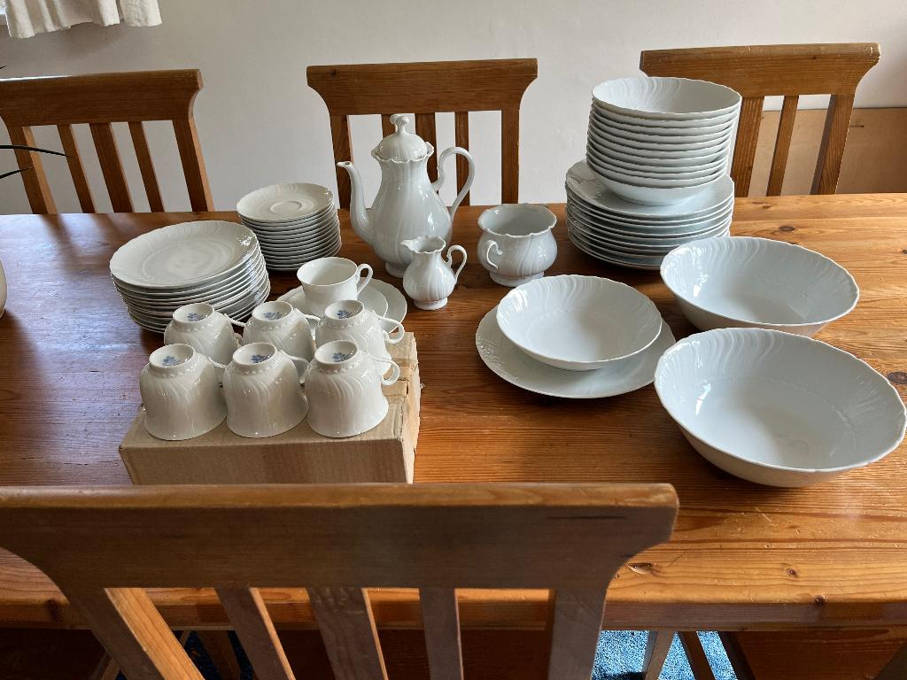 Royal Tettau servies, Huis en Inrichting, Keuken | Servies, Ophalen, Zo goed als nieuw, Effen, Porselein