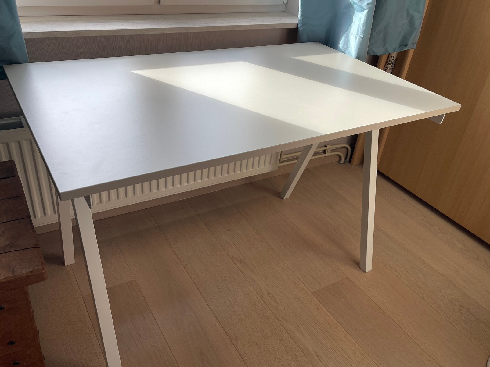 Belle table de bureau, Maison & Meubles, Enlèvement, Comme neuf, IKEA