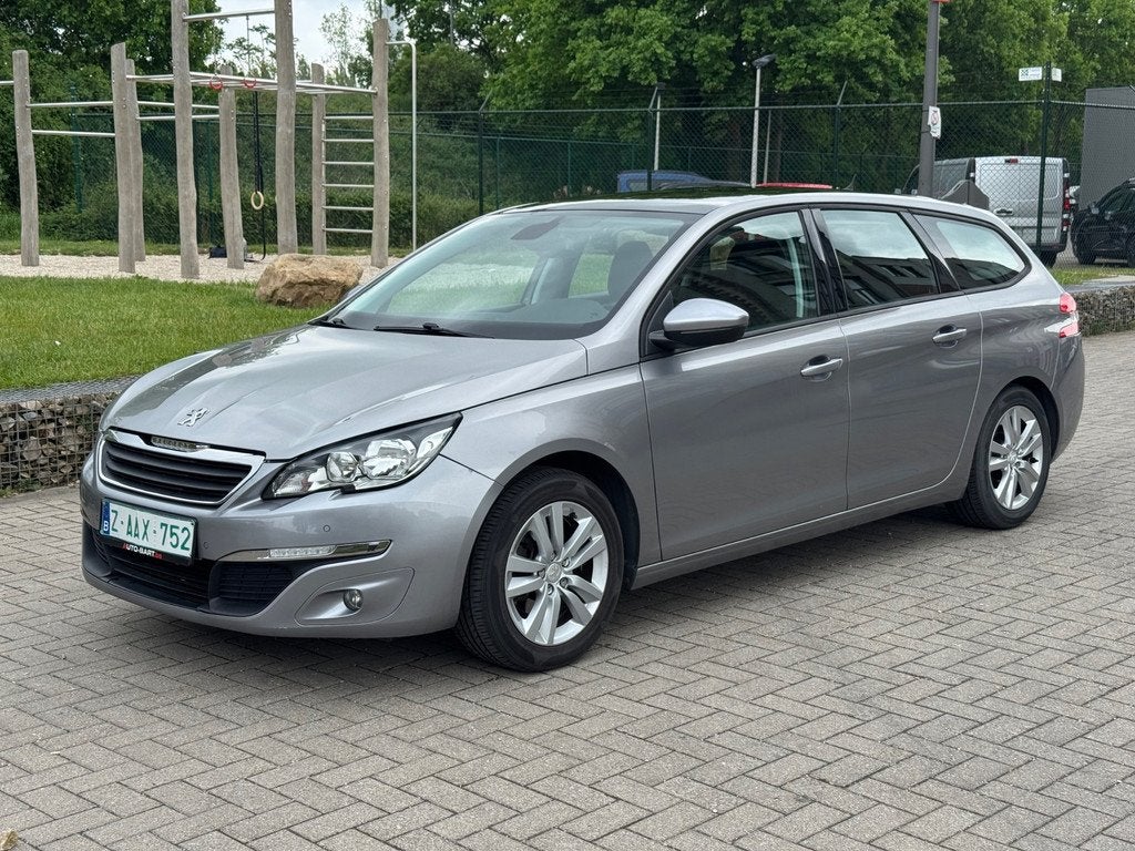 Peugeot // 308, Auto's, Gebruikt, Euro 6, 1199 cc, 109 g/km