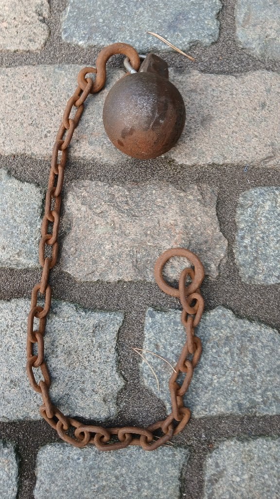 sloopbal, kogel,ijzer, doormeter 10cm met ketting, Ophalen, Gebruikt