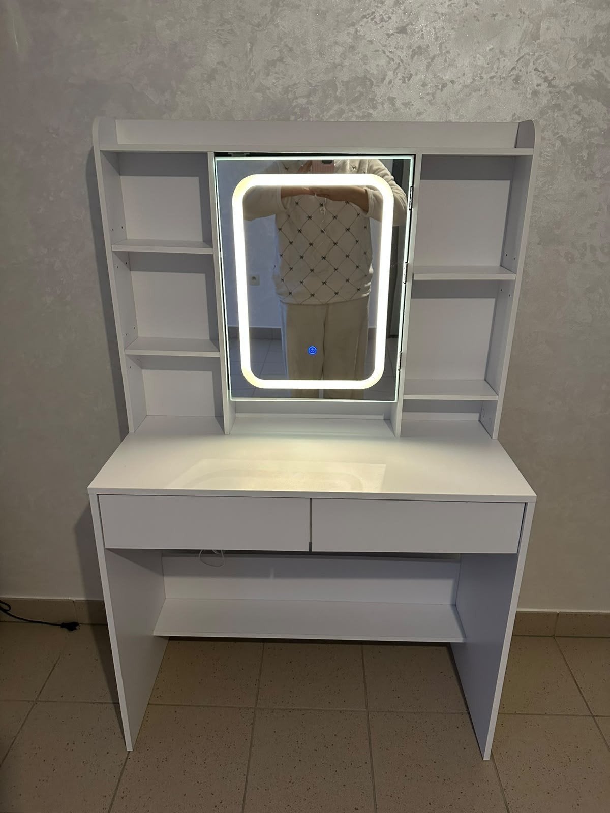 Mooie witte kaptafel met i spiegel en LED-verlichti, Huis en Inrichting, Ophalen