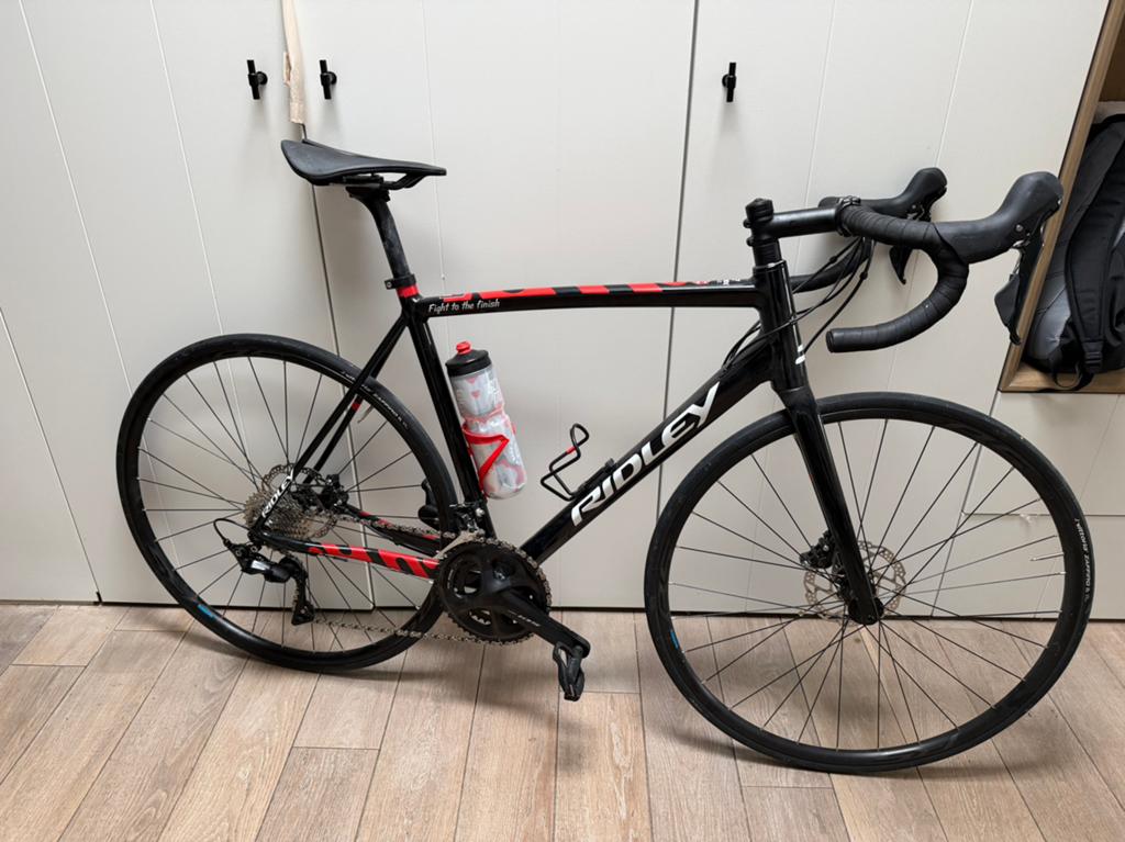 Ridley koersfiets, Fietsen en Brommers, Fietsen | Racefietsen, Heren, Aluminium, Zo goed als nieuw, Schijfrem