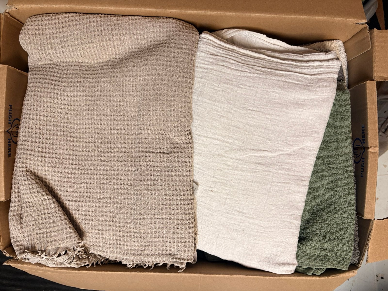 Handdoeken, washandjes, dekbedden, Huis en Inrichting, Ophalen of Verzenden