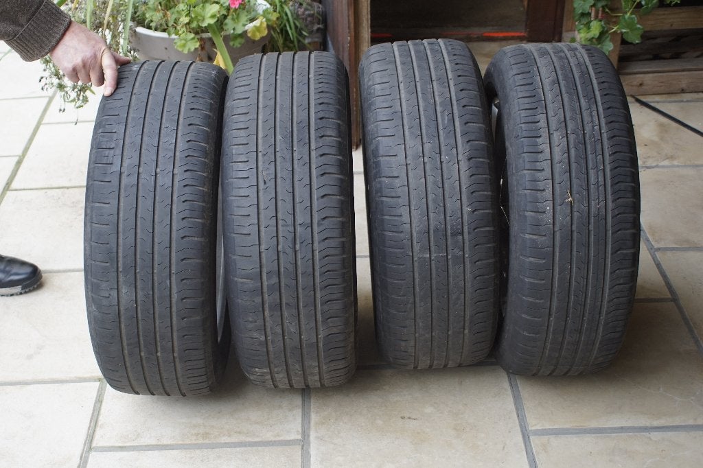4 Jantes Skoda Octavia 5E 16" avec pneus été Continental, Autos : Pièces & Accessoires, Pneus & Jantes, 16 pouces, Véhicule de tourisme