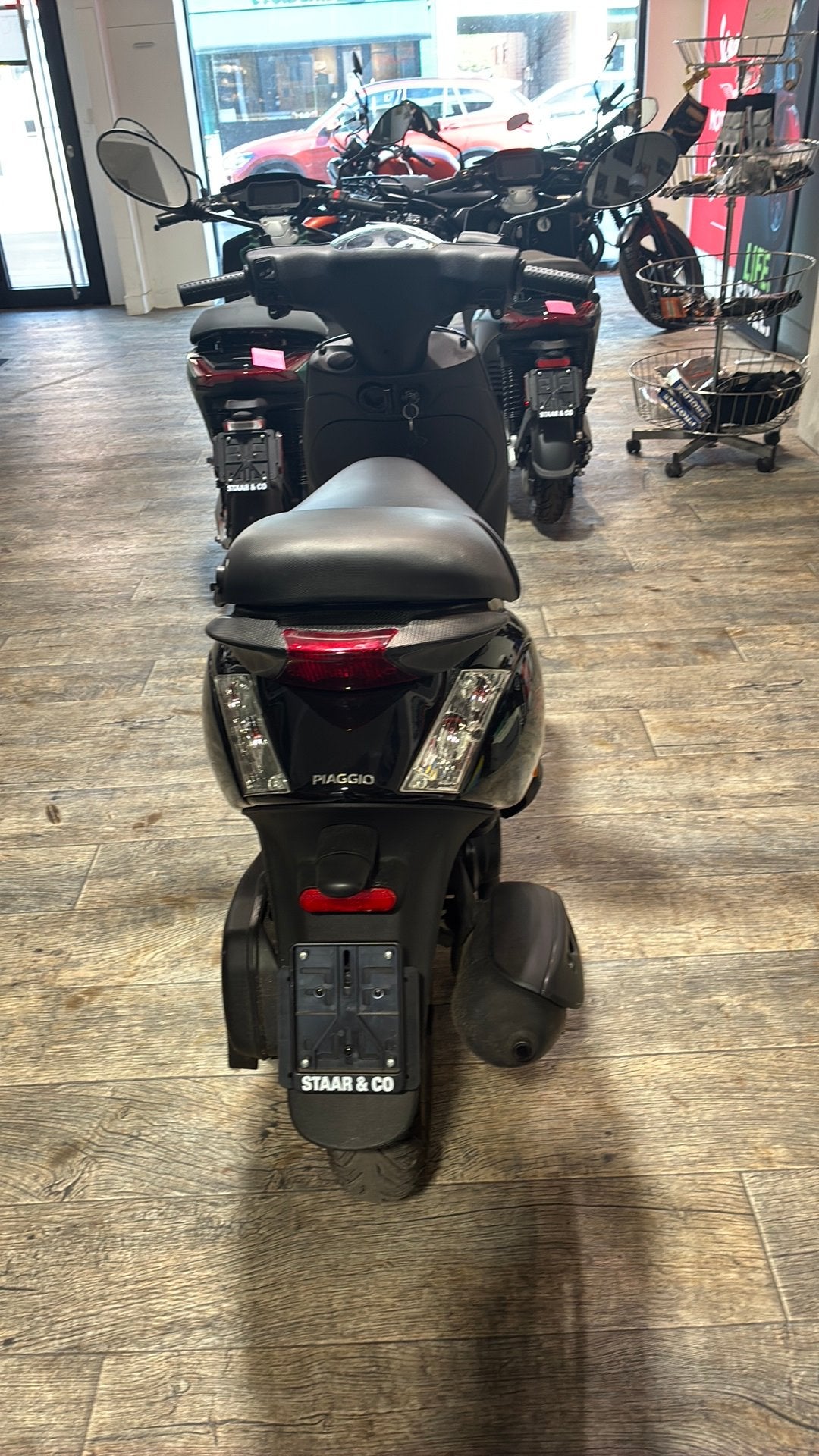 Zip Piaggio Klasse A 25/u 4 takt, Fietsen en Brommers, Ophalen, Piaggio, Zo goed als nieuw, Benzine