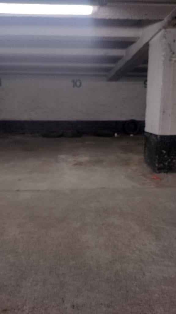 Verkoop Centrale parking Liège Bd Avroy 72, Immo, Garages en Parkeerplaatsen, Luik (stad)