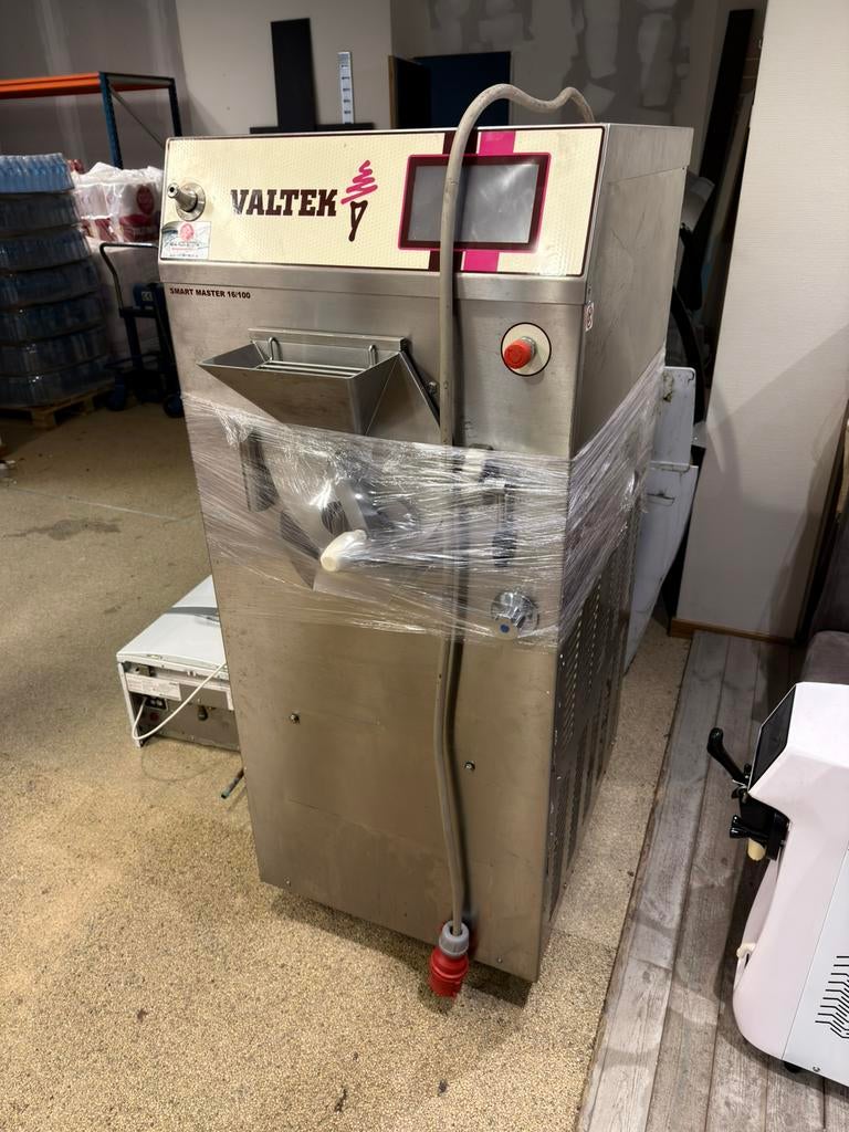 Valtek Ijsmachine, Ophalen
