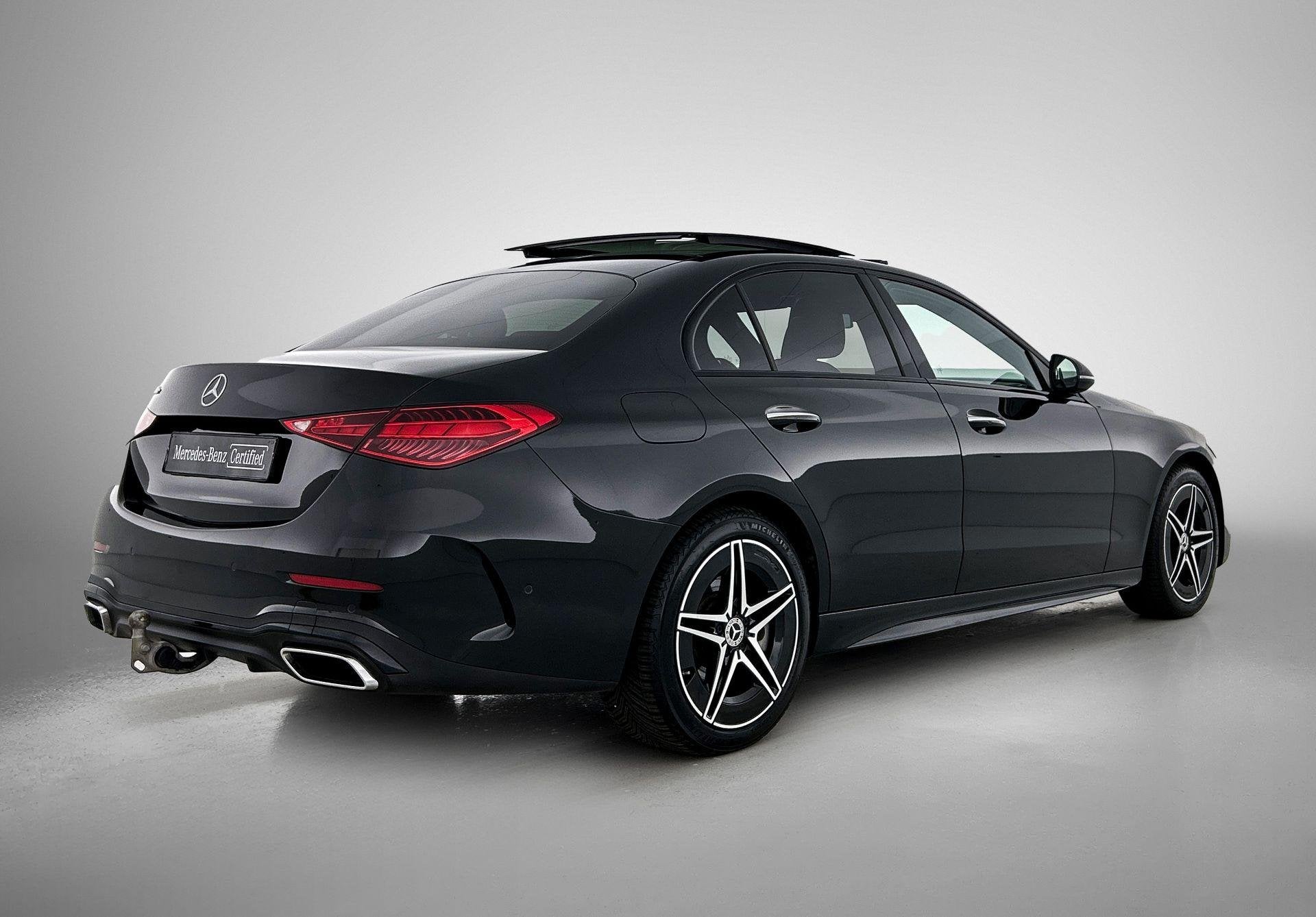 Mercedes-Benz C-klasse 300 e Berline AMG Line | Panoramisch, Achat, 1800 kg, 4 portes, Carnet d'entretien
