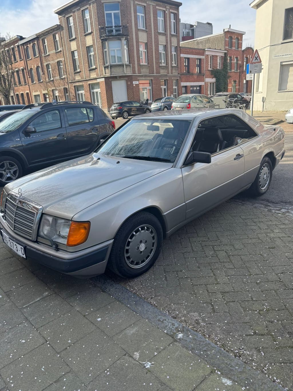 Mercedes 230ce, foto 2