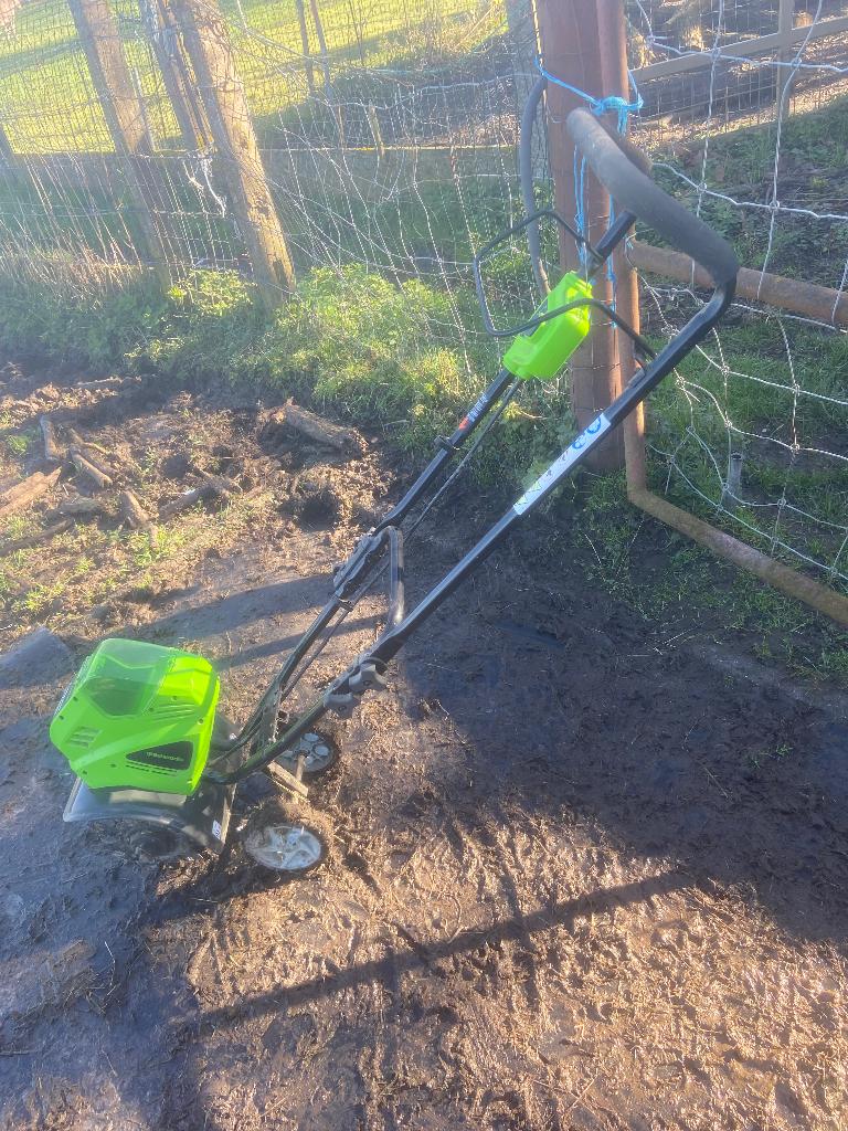 Greenworks accu grondfrees cultivator., Zakelijke goederen, Landbouw | Werktuigen, Ophalen, Overige typen
